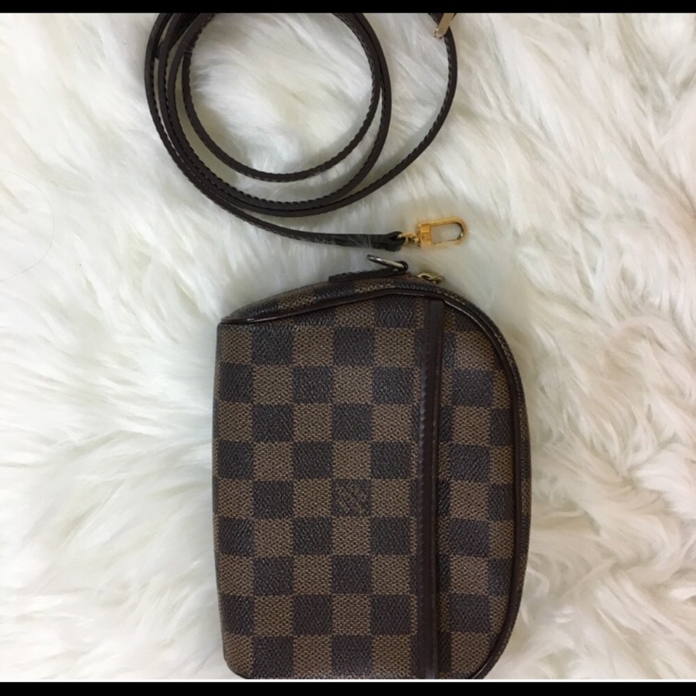 Louis Vuitton ipanema Fanny pack (crossbody DE)